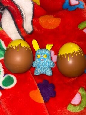 Fuggler rabbitacular edition rabid rabbit swirly vinyl figure NEW QUICK SHIP